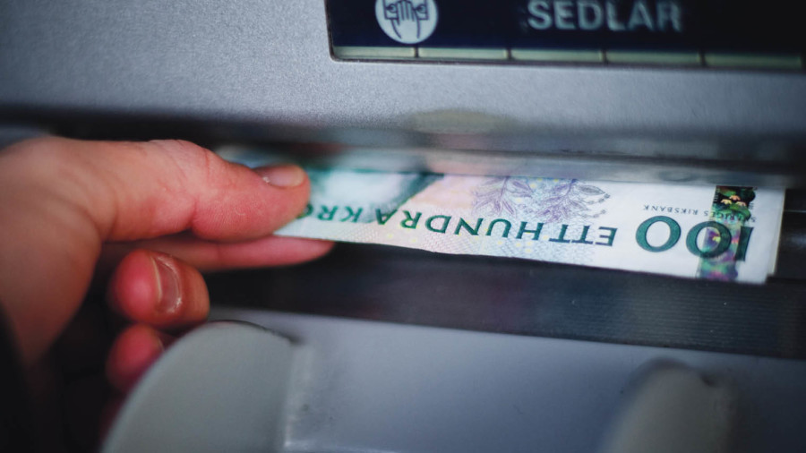 sweden-running-from-the-cash-machine