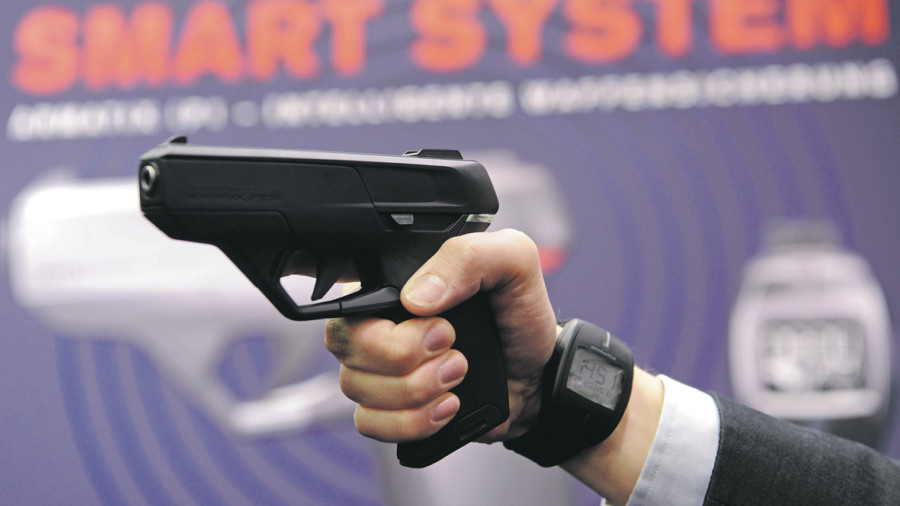 Holding a smart gun
