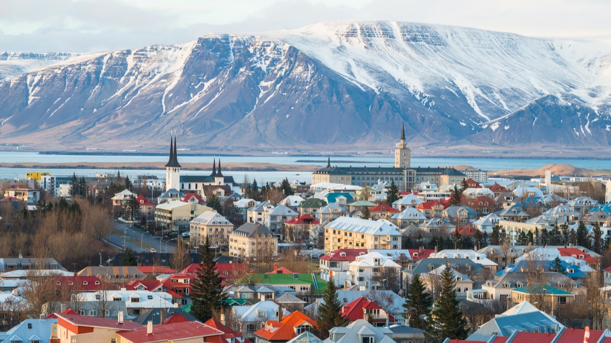 is-iceland-really-living-the-four-day-work-week-dream