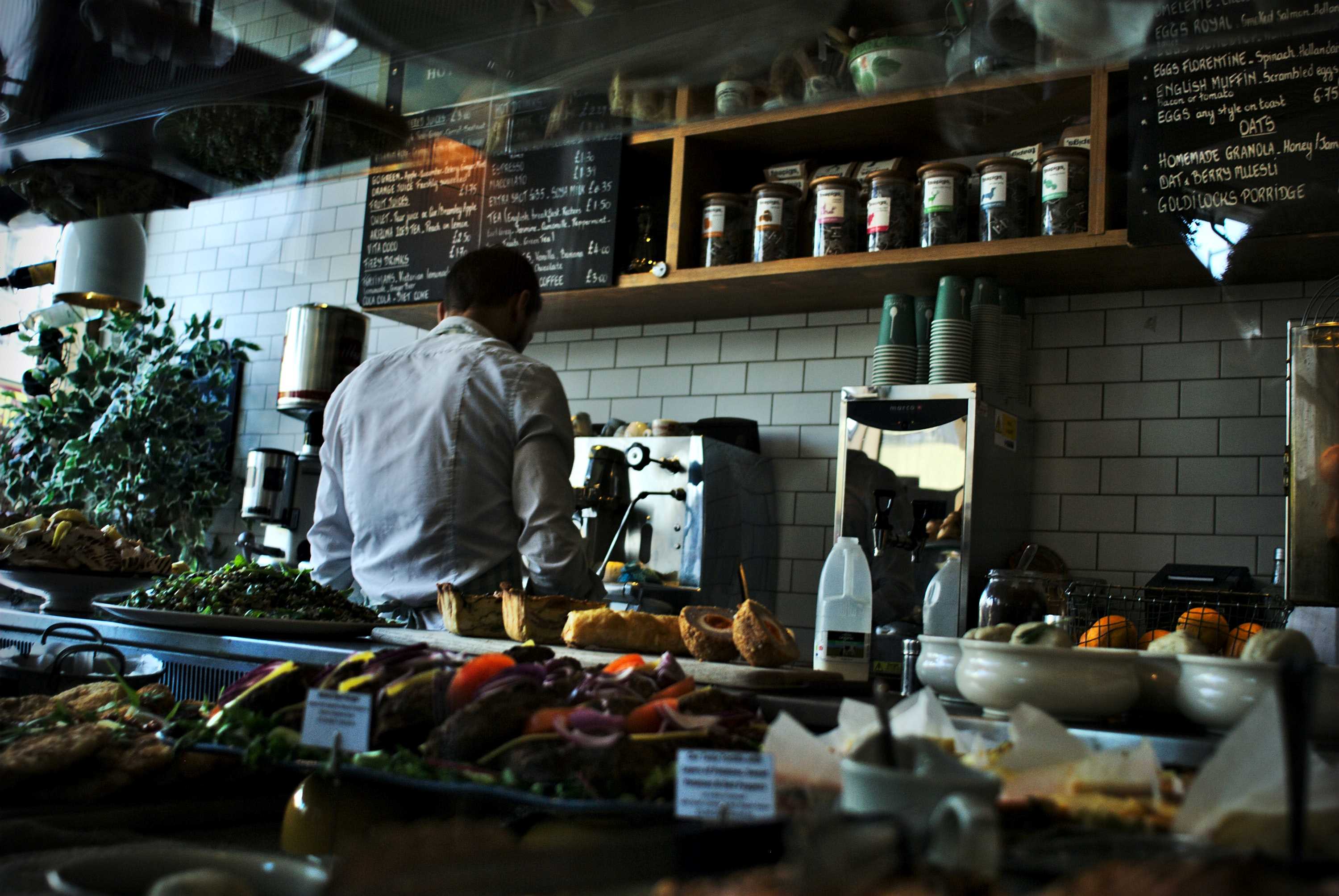creative-strategies-transform-fmcg-and-food-sector-supply-chain-resilience