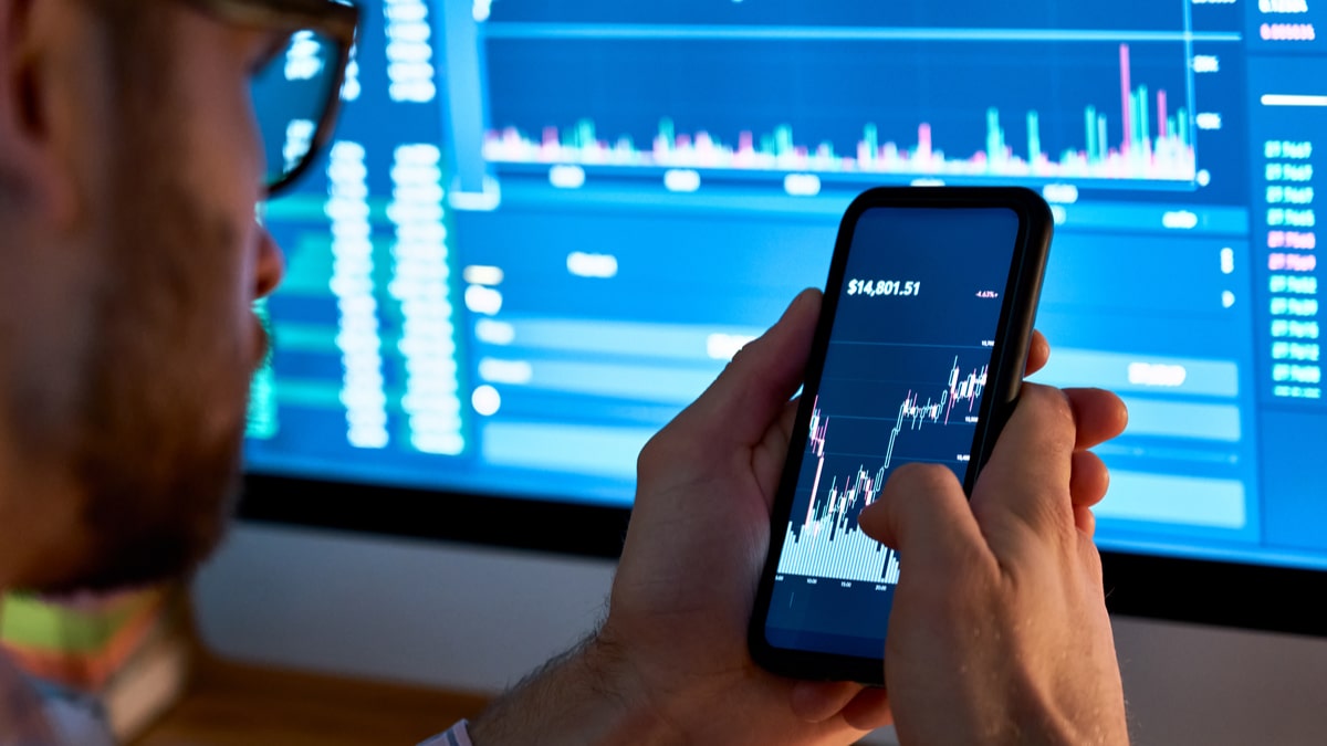 esg-investors-profits
