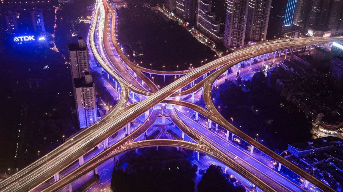 how-to-design-smart-cities-that-enable-urban-populations-to-thrive